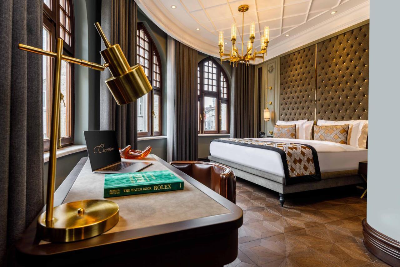 Cronton Design Hotel Istambul Extérieur photo The Savoy's renovated rooms