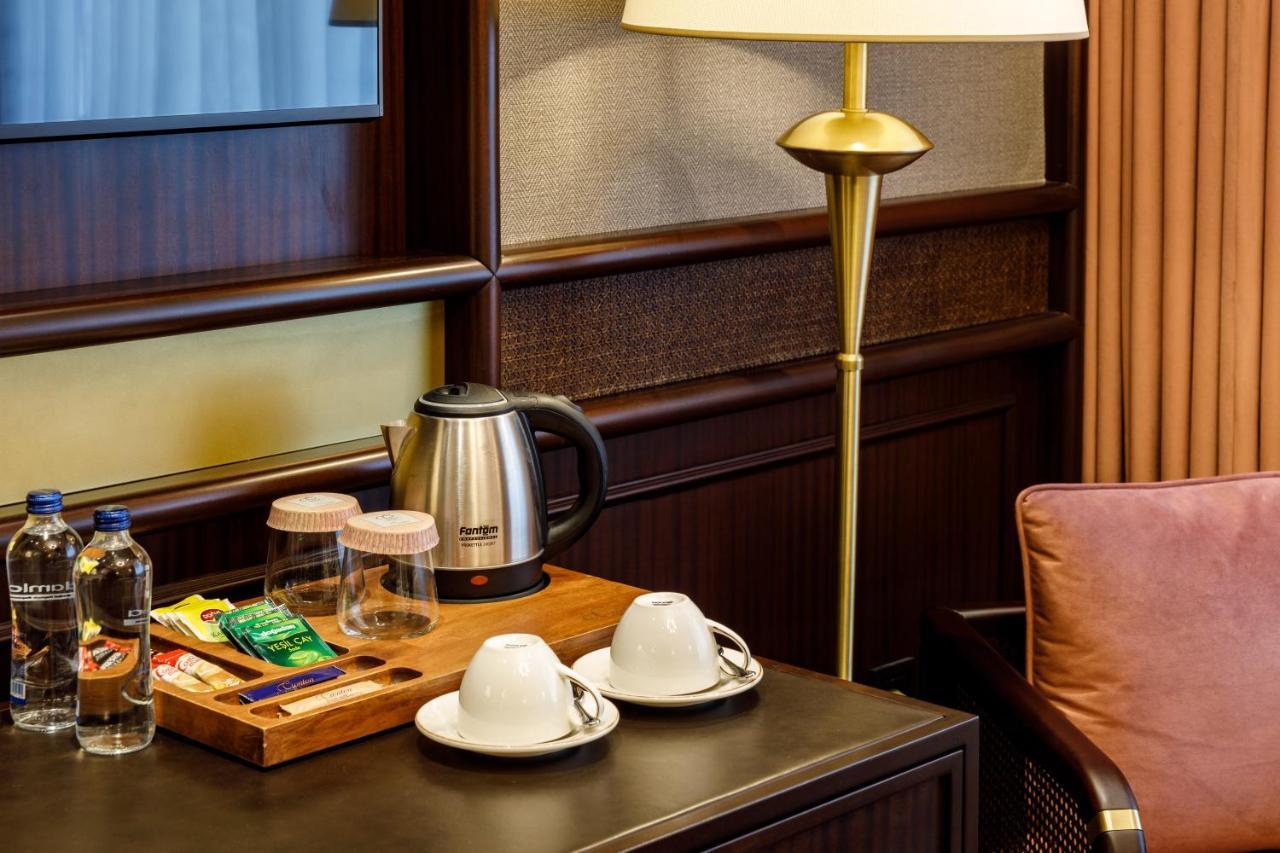 Cronton Design Hotel Istambul Extérieur photo A tea and coffee making facility in a hotel room