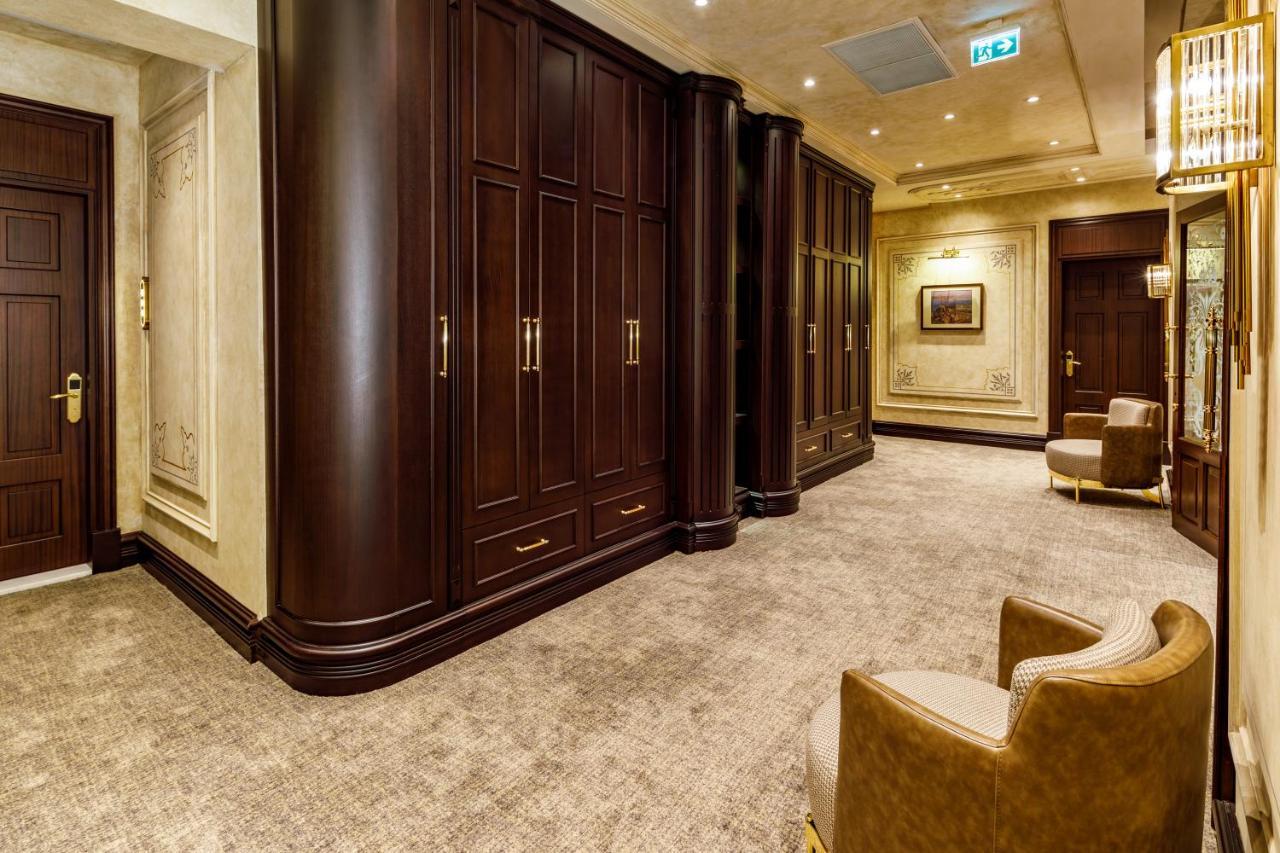 Cronton Design Hotel Istambul Extérieur photo The interior of the club
