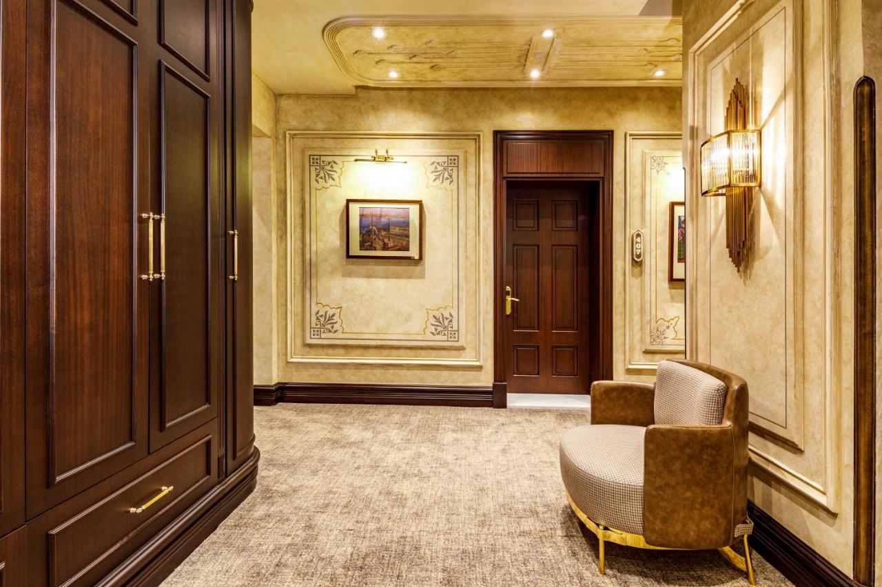 Cronton Design Hotel Istambul Extérieur photo A suite at the Taj Mahal Palace